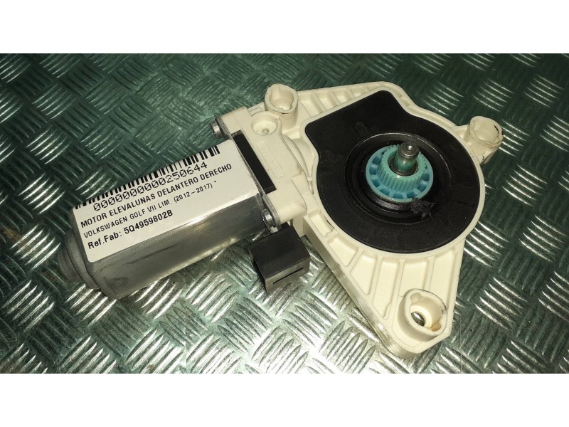 Recambio de motor elevalunas delantero derecho para volkswagen golf vii lim. referencia OEM IAM 5Q4959802B 1036C22941100 1704302
