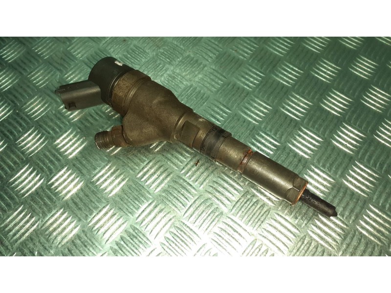 Recambio de inyector para citroen xsara picasso 2.0 hdi sx referencia OEM IAM 0445110076 9653594280 BOSCH