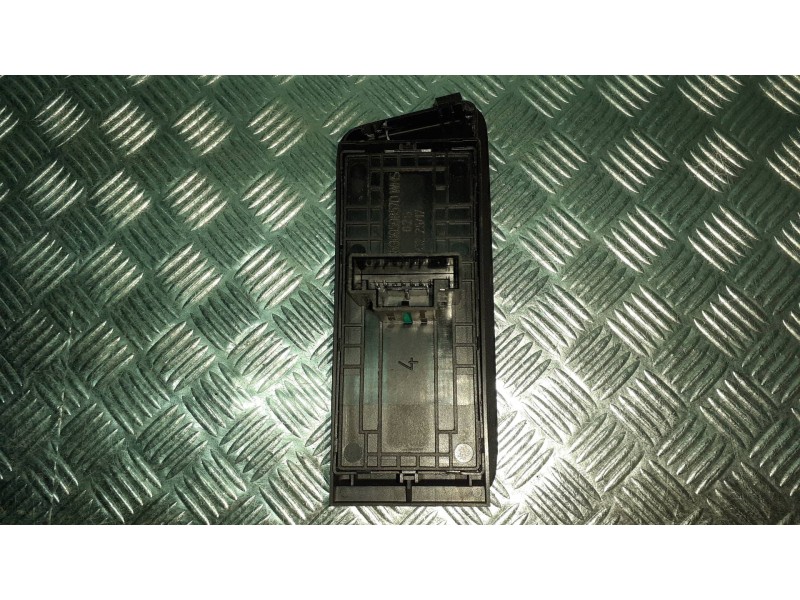 Recambio de mando elevalunas delantero izquierdo para volkswagen golf vii lim. referencia OEM IAM 5G1867255C 5G0959857D 