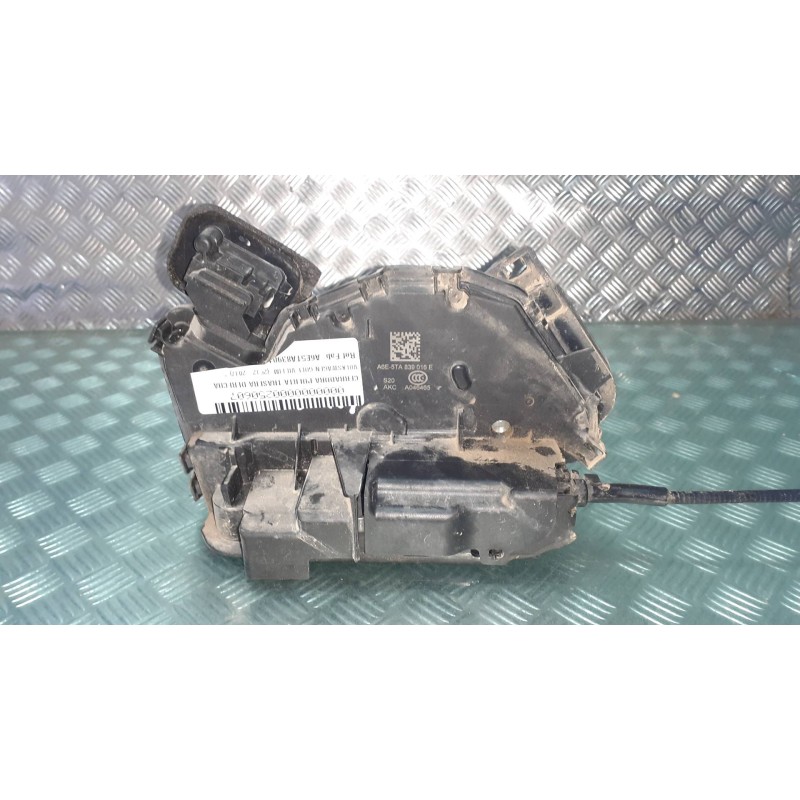 Recambio de cerradura puerta trasera derecha para volkswagen golf vii lim. referencia OEM IAM A6E5TA839016E RH45380180 