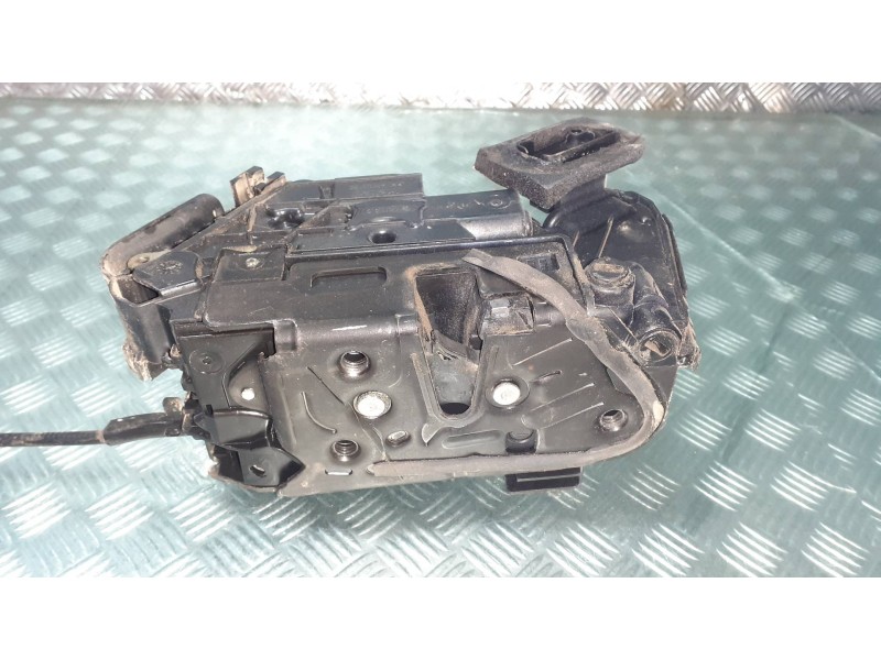 Recambio de cerradura puerta trasera derecha para volkswagen golf vii lim. referencia OEM IAM A6E5TA839016E RH45380180 
