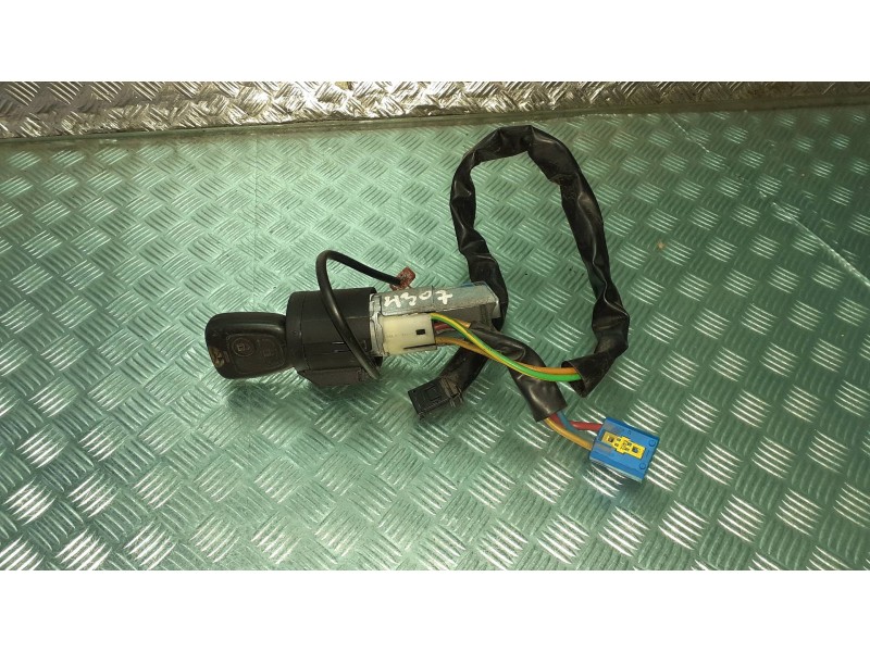 Recambio de conmutador de arranque para peugeot 206 berlina xs referencia OEM IAM 9641551180  