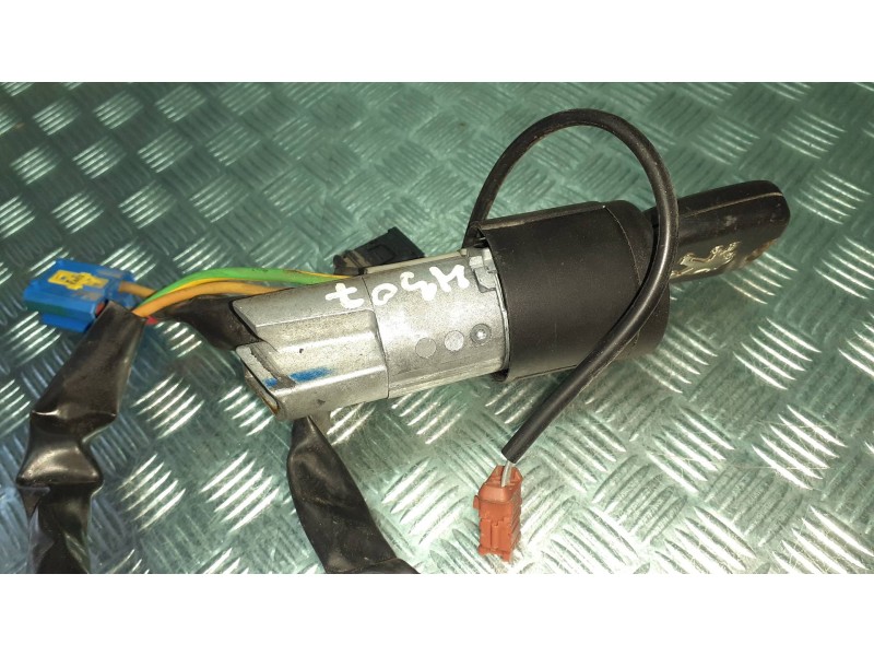 Recambio de conmutador de arranque para peugeot 206 berlina xs referencia OEM IAM 9641551180  