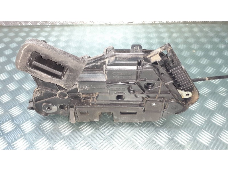Recambio de cerradura puerta delantera izquierda para volkswagen golf vii lim. referencia OEM IAM B5A5TB837015A  