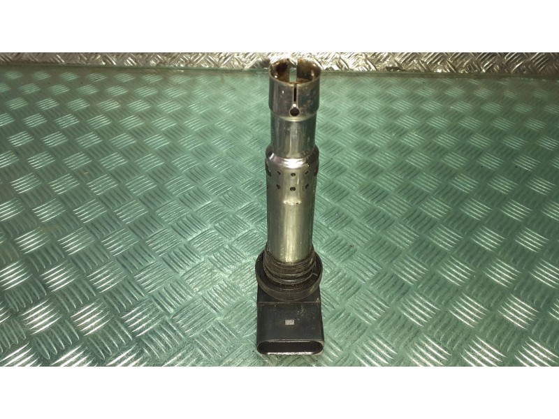 Recambio de bobina encendido para volkswagen golf iv berlina (1j1) referencia OEM IAM 036905715F  