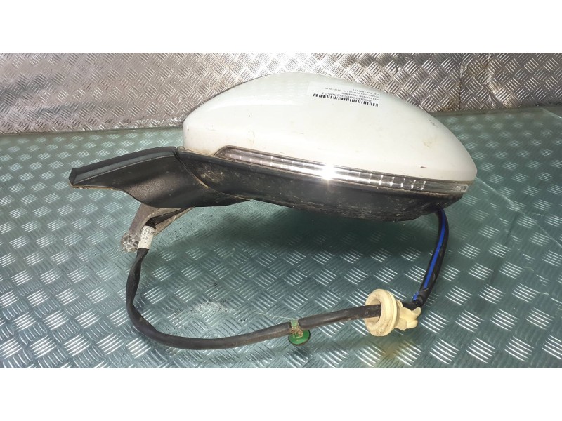 Recambio de retrovisor izquierdo para volkswagen golf vii lim. referencia OEM IAM 021277  ELECTRICO