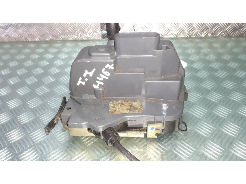 Recambio de cerradura puerta trasera izquierda para renault megane ii classic berlina referencia OEM IAM   ELECTRICA