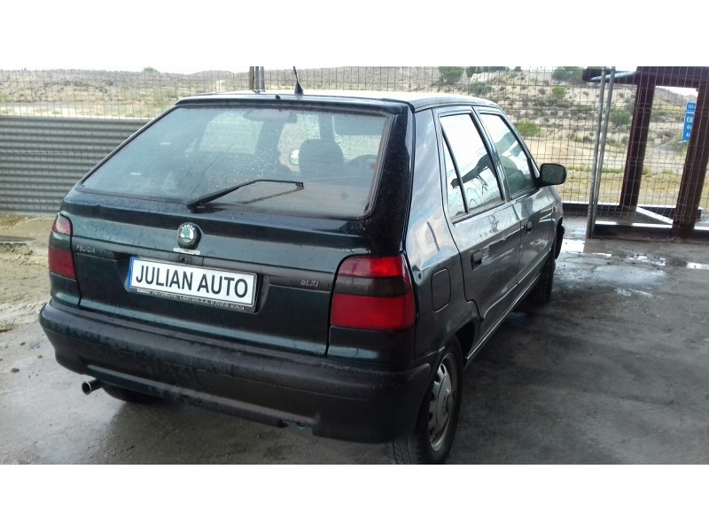 skoda felicia berlina ( 791) del año 1997