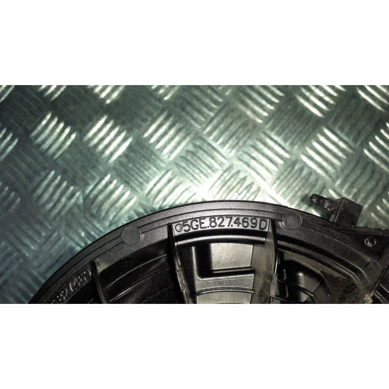 Recambio de maneta exterior maletero / porton para volkswagen golf vii lim. referencia OEM IAM 5G6827469F 5GE827469D 5G9827469D