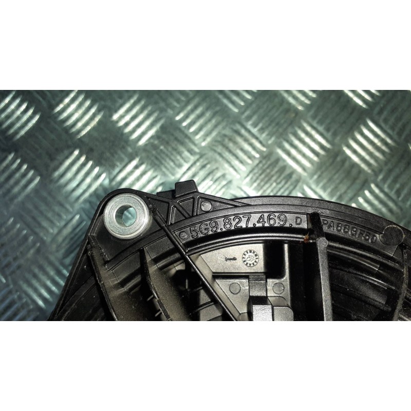 Recambio de maneta exterior maletero / porton para volkswagen golf vii lim. referencia OEM IAM 5G6827469F 5GE827469D 5G9827469D