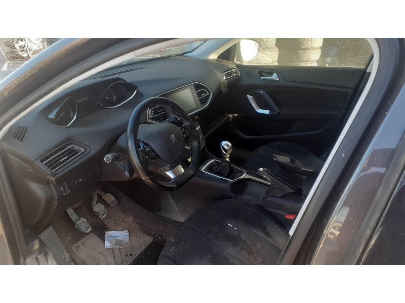 peugeot 308 del año 2018