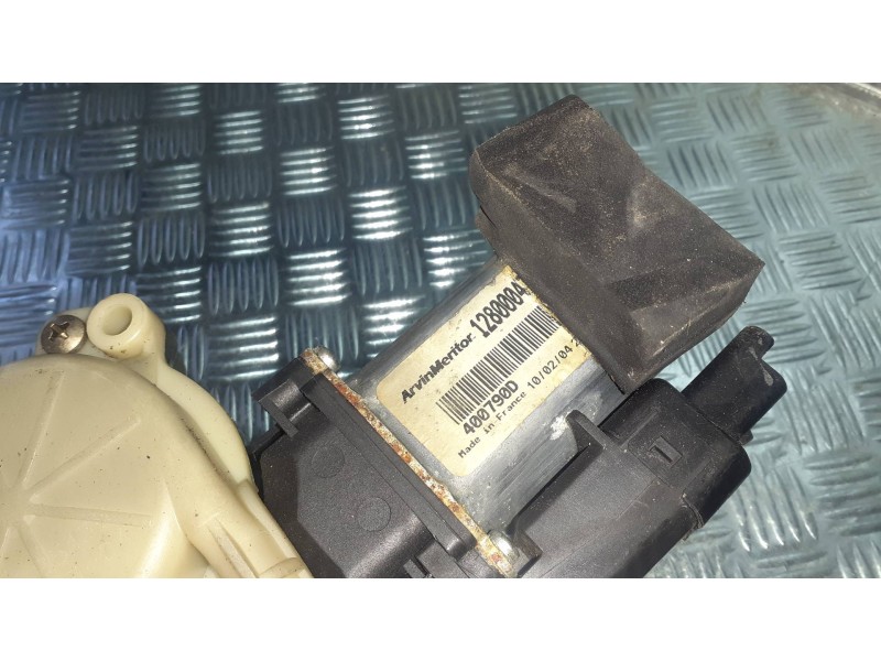 Recambio de elevalunas delantero izquierdo para renault megane ii classic berlina referencia OEM IAM 128000471 400790D ELECTRICO