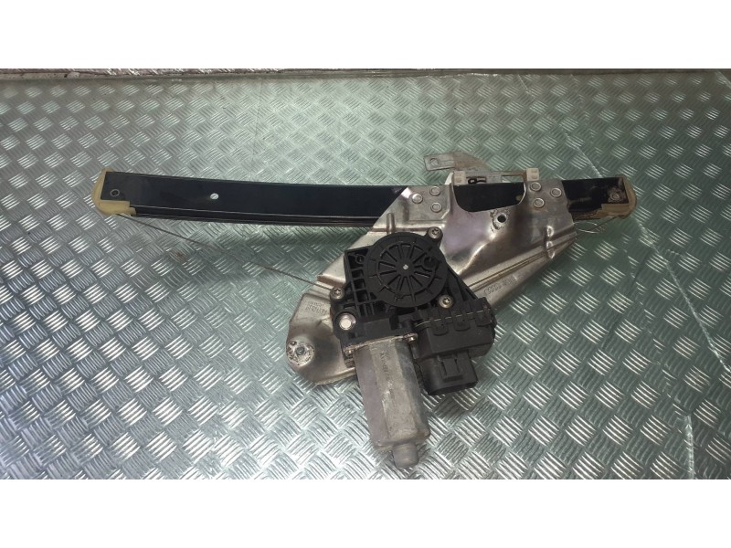 Recambio de elevalunas trasero derecho para audi a6 berlina (4b2) referencia OEM IAM 4B0839398B 0130821785 ELECTRICO Recambio de elevalunas trasero derecho para audi a6 berlina (4b2) referencia OEM IAM 4B0839398B 0130821785 ELECTRICO