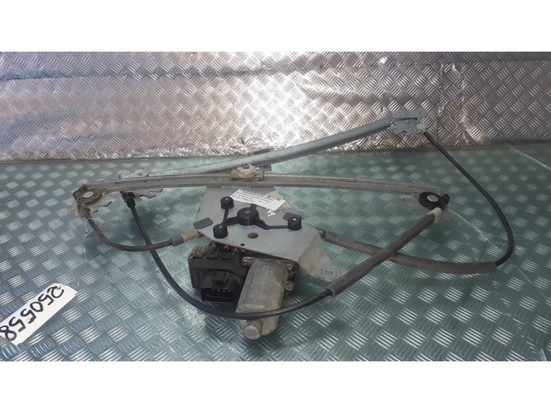 Recambio de elevalunas delantero izquierdo para audi a6 berlina (4b2) referencia OEM IAM 0130821775  ELECTRICO Recambio de elevalunas delantero izquierdo para audi a6 berlina (4b2) referencia OEM IAM 0130821775  ELECTRICO