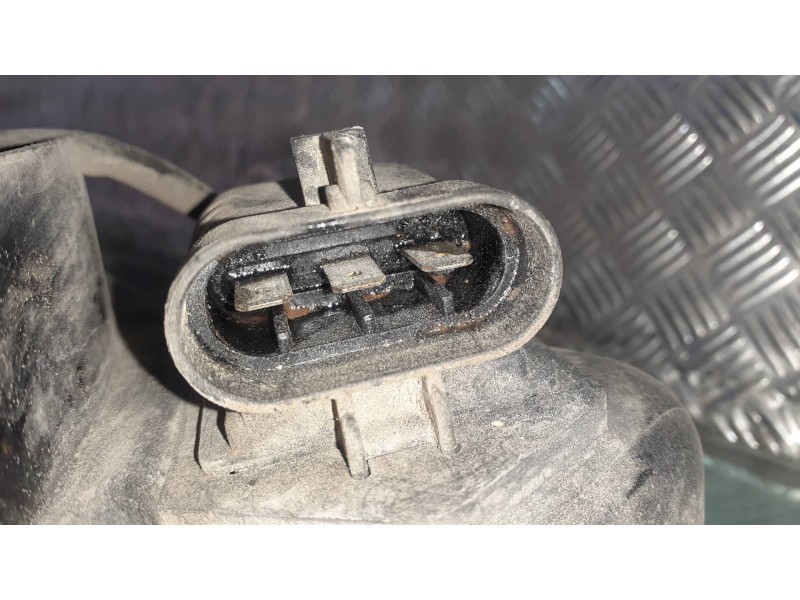 Recambio de electroventilador para opel zafira b enjoy referencia OEM IAM 0130303304 24467444 BOSCH
