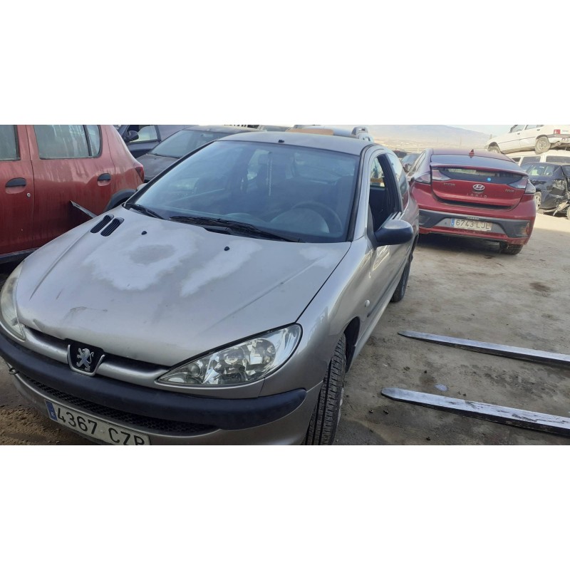 peugeot 206 berlina del año 2004