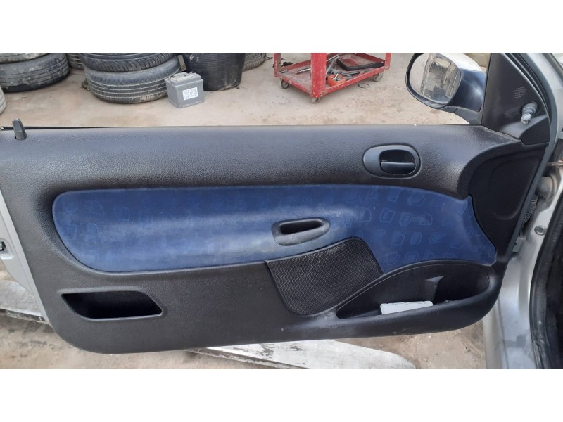 peugeot 206 berlina del año 2004