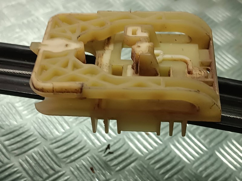 Recambio de elevalunas delantero izquierdo para volkswagen golf vii lim. referencia OEM IAM 5G4843461H  SIN MOTOR