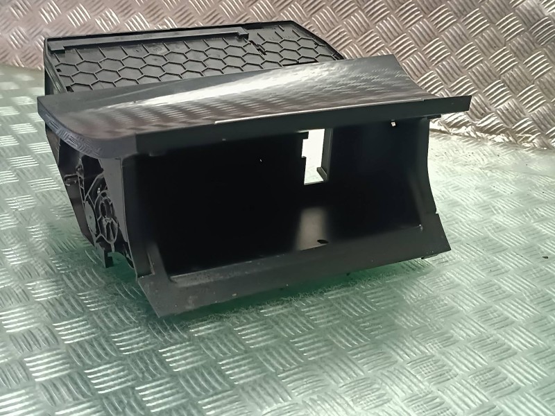 Recambio de guantera para volkswagen golf vii lim. referencia OEM IAM 5G1863391  