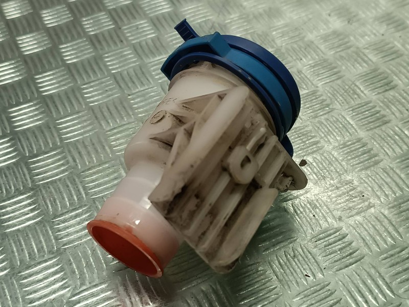 Recambio de deposito limpia para volkswagen golf vii lim. referencia OEM IAM   