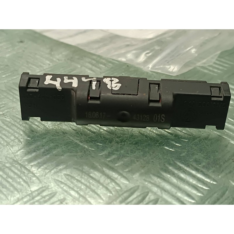 Recambio de sensor para volkswagen golf vii lim. referencia OEM IAM 5N0035570  