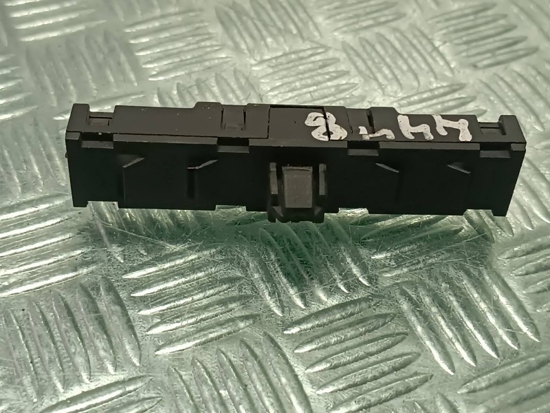 Recambio de sensor para volkswagen golf vii lim. referencia OEM IAM 5N0035570  