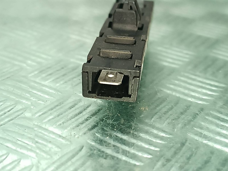 Recambio de sensor para volkswagen golf vii lim. referencia OEM IAM 5N0035570  