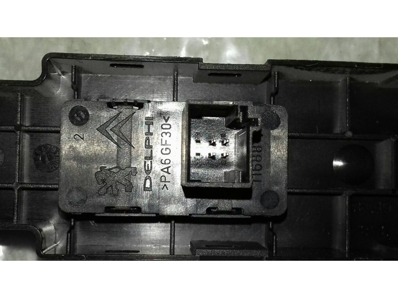 Recambio de mando elevalunas delantero derecho para peugeot 508 access referencia OEM IAM 96661102 53269815 