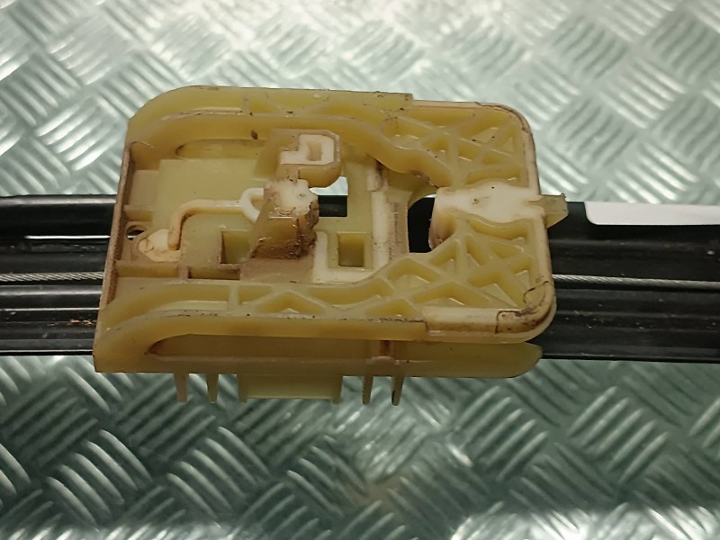 Recambio de elevalunas delantero derecho para volkswagen golf vii lim. referencia OEM IAM 5G4837462H  SIN MOTOR