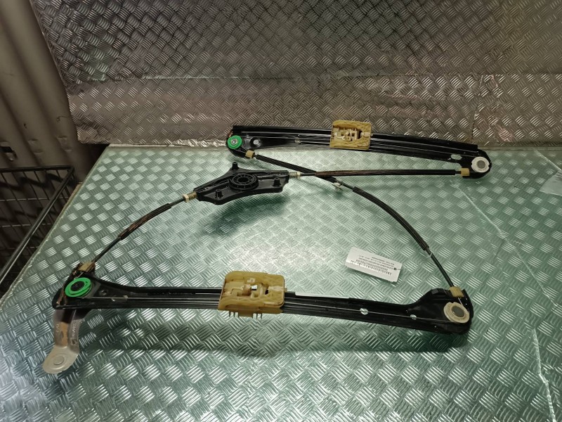 Recambio de elevalunas delantero derecho para volkswagen golf vii lim. referencia OEM IAM 5G4837462H  SIN MOTOR