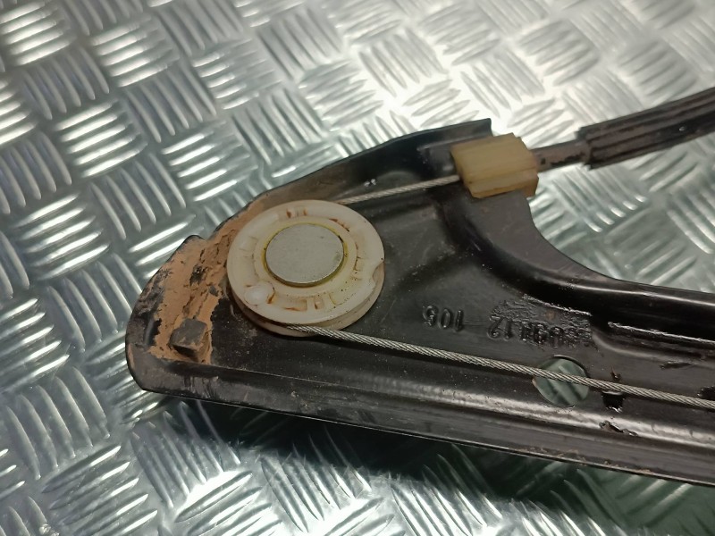 Recambio de elevalunas trasero izquierdo para volkswagen golf vii lim. referencia OEM IAM 5G4839461C  SIN MOTOR