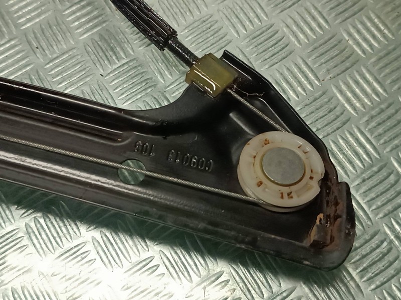 Recambio de elevalunas trasero derecho para volkswagen golf vii lim. referencia OEM IAM 5G4839462C  SIN MOTOR