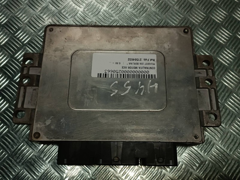 Recambio de centralita motor uce para peugeot 206 berlina referencia OEM IAM 21584632 9652202780 9644625680