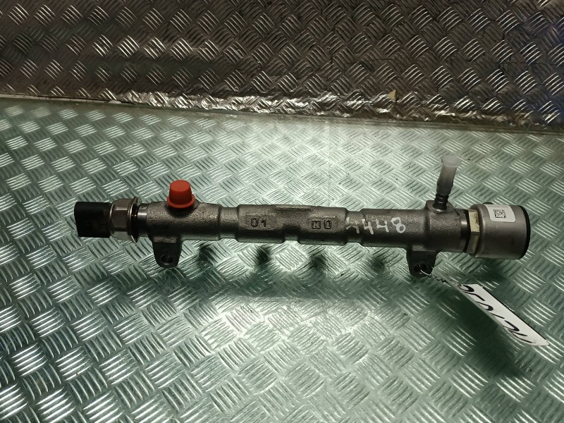 Recambio de rampa inyectora para volkswagen golf vii lim. referencia OEM IAM 04L130089F 04L906054 661707114123