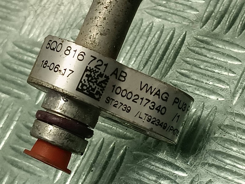 Recambio de tubos aire acondicionado para volkswagen golf vii lim. referencia OEM IAM 5Q0816721AB  