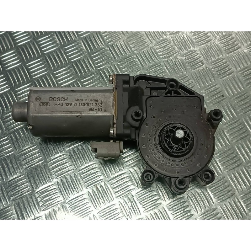 Recambio de motor elevalunas delantero derecho para citroen xsara picasso 2.0 hdi sx referencia OEM IAM 0130821762  