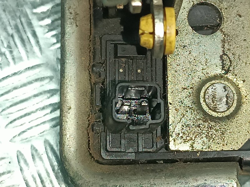 Recambio de cerradura maletero / porton para chevrolet kalos 1.2 s (d/a) referencia OEM IAM 6L28  CONECTOR 2 PINES