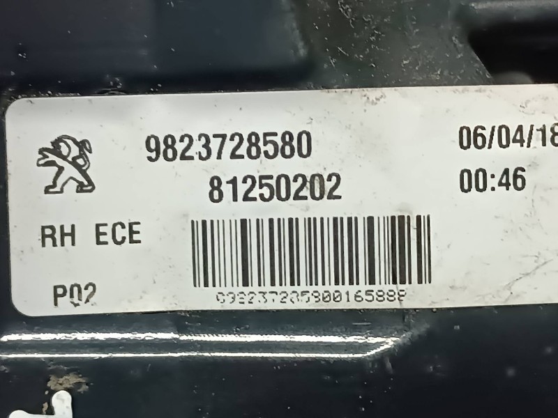 Recambio de piloto trasero derecho para peugeot 308 referencia OEM IAM 9823728580 81250202 