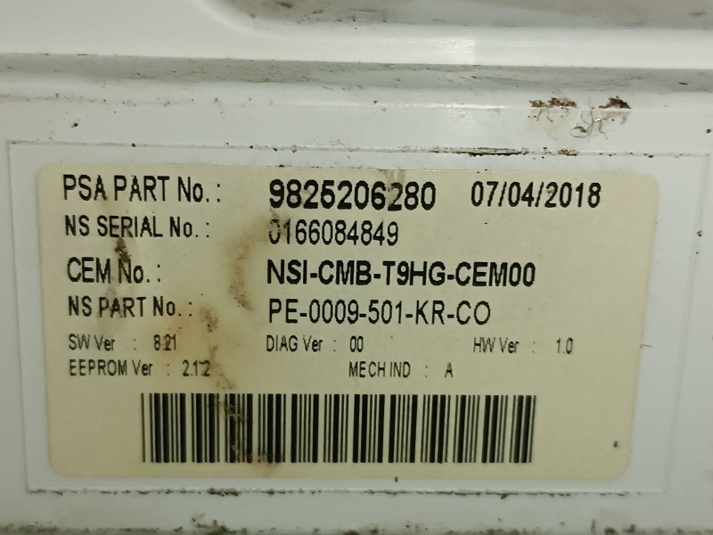 Recambio de cuadro instrumentos para peugeot 308 referencia OEM IAM 9825206280 0166084849 