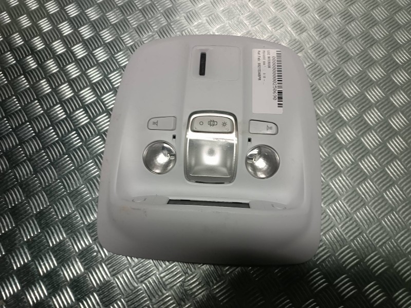 Recambio de luz interior para peugeot 308 referencia OEM IAM 98215348PR 11010337 