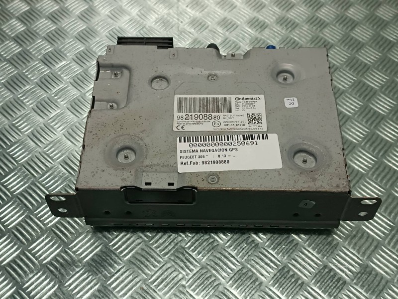 Recambio de sistema navegacion gps para peugeot 308 referencia OEM IAM 9821908880 10R516110 CONTINENTAL