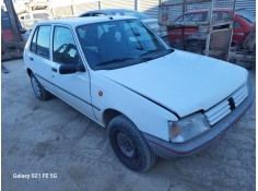 peugeot 205 berlina del año 1996