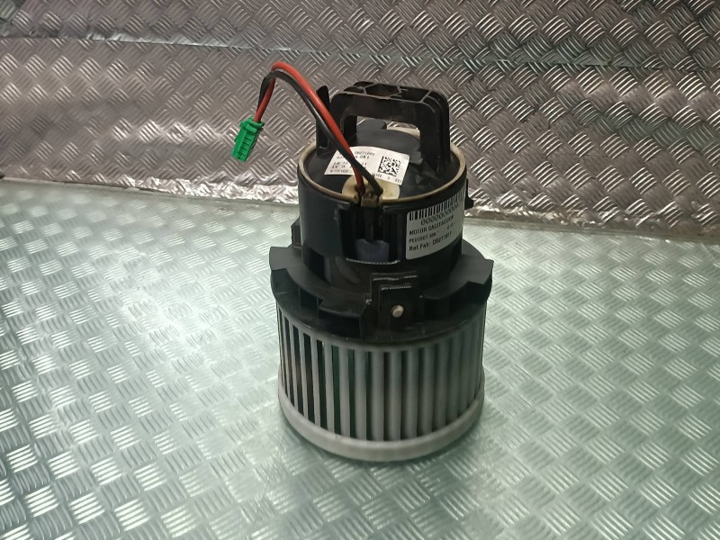 Recambio de motor calefaccion para peugeot 308 referencia OEM IAM DB271001  