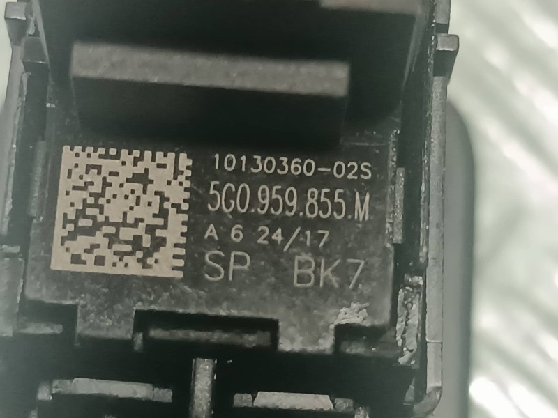 Recambio de mando elevalunas trasero derecho para volkswagen golf vii lim. referencia OEM IAM 5G0868345 5G0959855M 