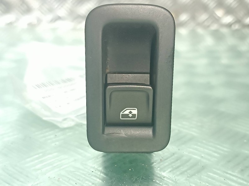 Recambio de mando elevalunas delantero derecho para volkswagen golf vii lim. referencia OEM IAM 5G0868345 5G0959855M 