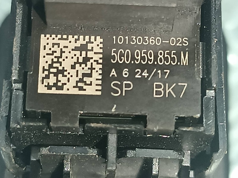 Recambio de mando elevalunas delantero derecho para volkswagen golf vii lim. referencia OEM IAM 5G0868345 5G0959855M 