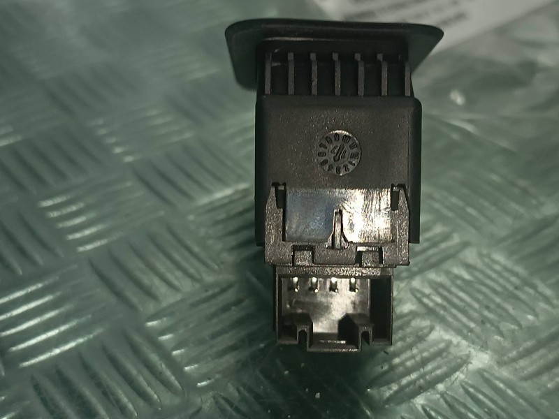 Recambio de mando elevalunas delantero derecho para volkswagen golf vii lim. referencia OEM IAM 5G0868345 5G0959855M 