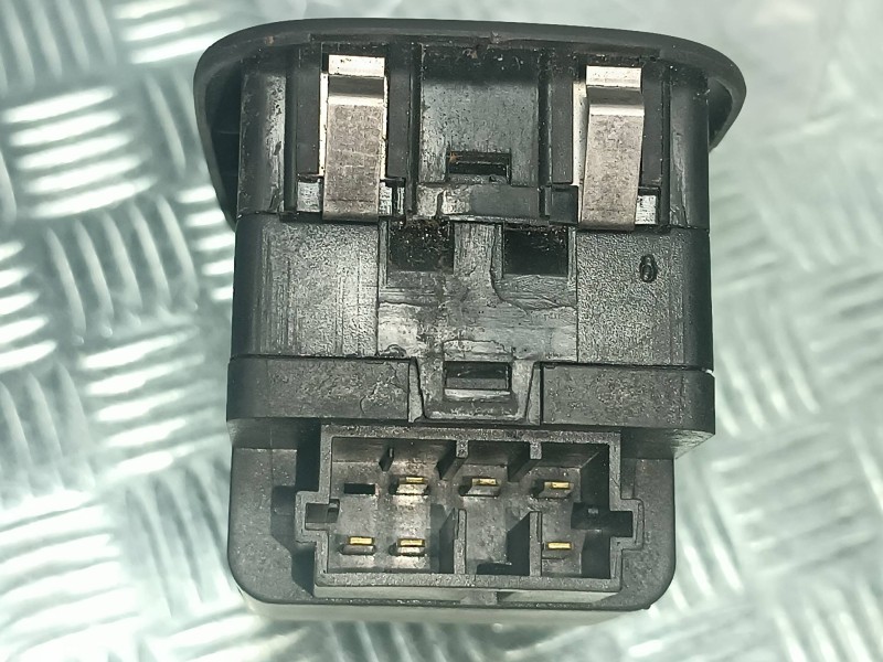 Recambio de mando elevalunas delantero izquierdo para peugeot 206 berlina referencia OEM IAM   