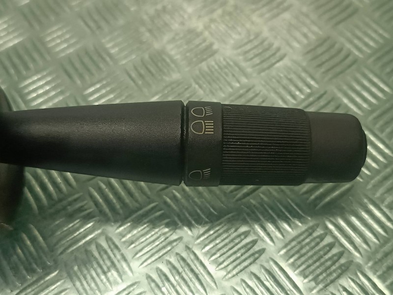 Recambio de mando luces para peugeot 205 berlina referencia OEM IAM 33614552 9753468680 