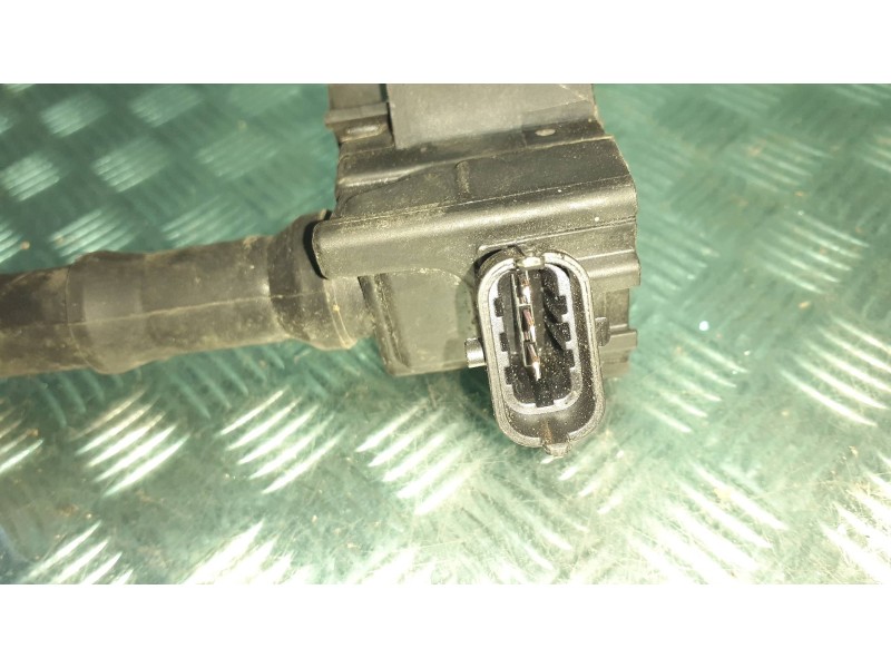 Recambio de bobina encendido para peugeot 308 referencia OEM IAM 9808653680  